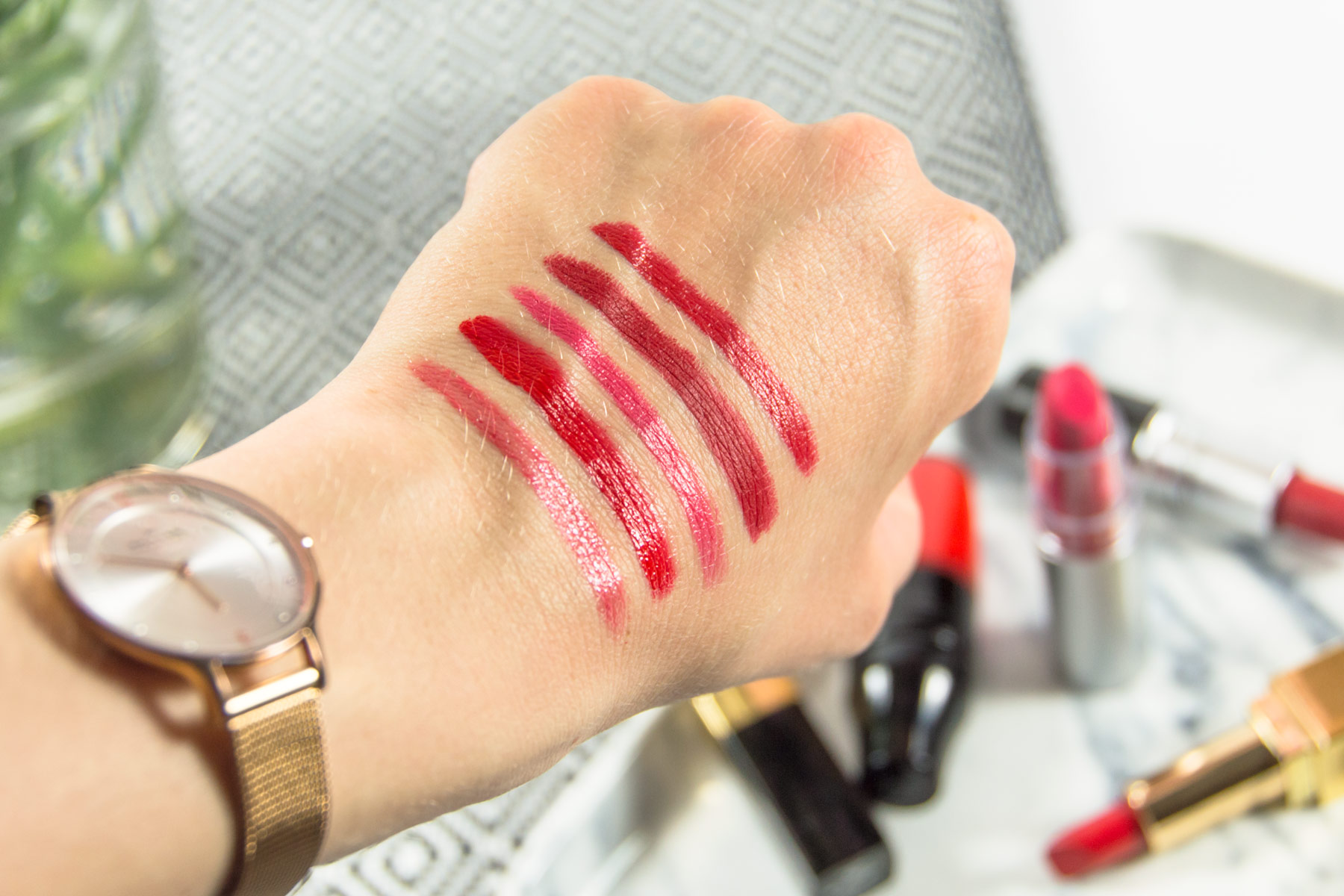 Roter Lippenstift der Klassiker in fünf Varianten MarieTheres Schindler Beauty Blog