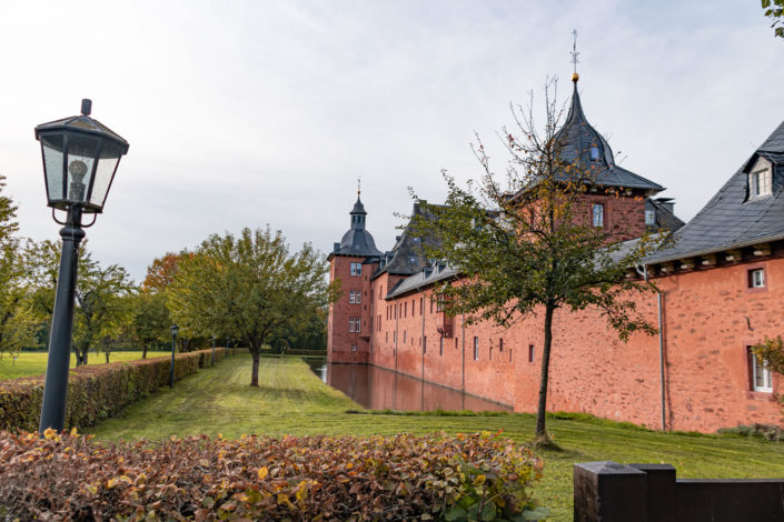 Rothaarsteig Oberhundem Urlaub Schloss Adolphsburg